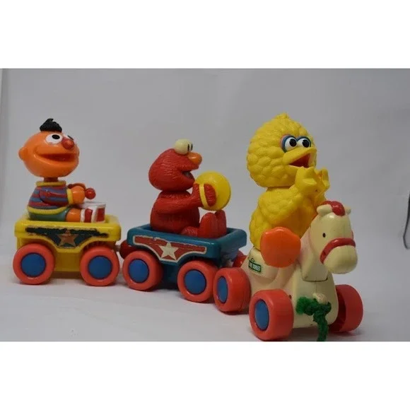 Fisher-Price Sesame Street Pull Along Train Toy Ernie Elmo Big Bird Vintage - Picture 2 of 9